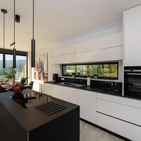 Lovely In With Kitchen Apartment *